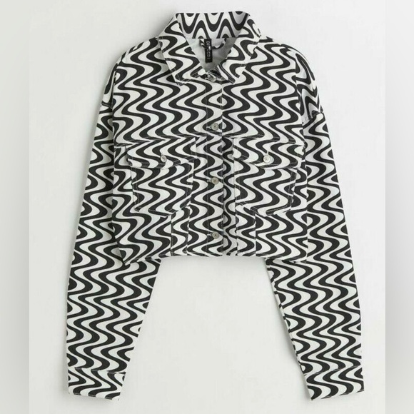 Divided by H&M black nd white denim crop top size M - Picture 6 of 7